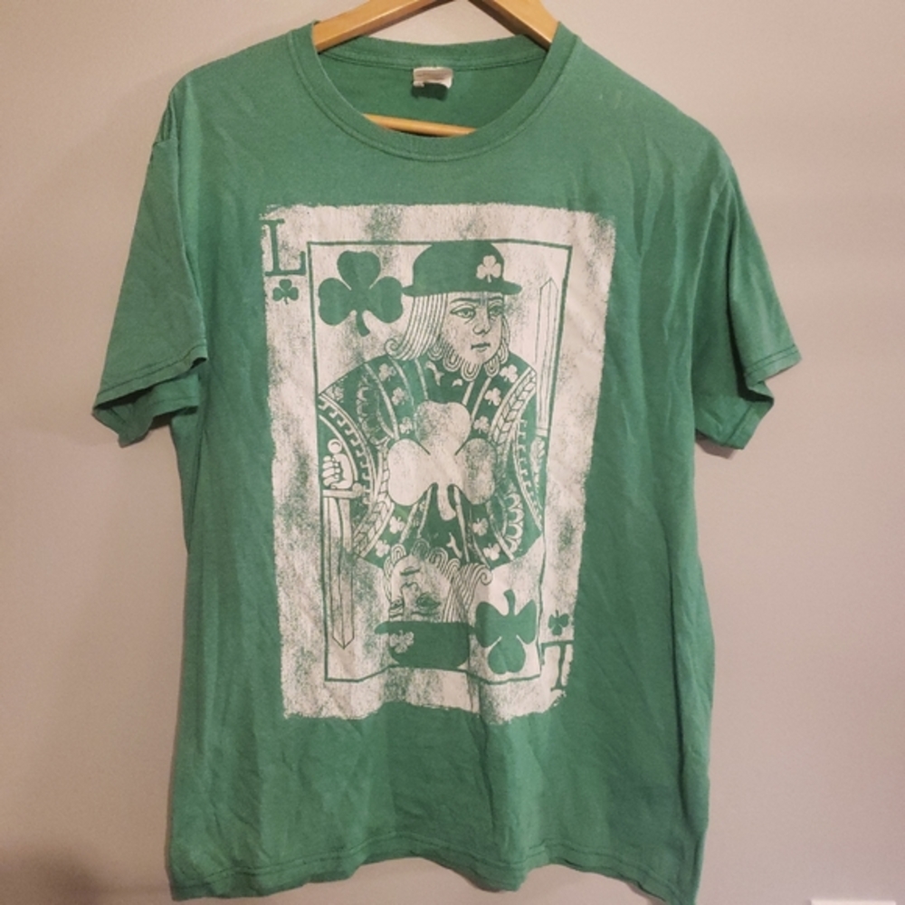 Green‎ spades tshirt medium